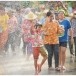 สงกรานต์ ประเพณีแห่ต้นดอกไม้บ้านอาฮี